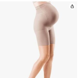 Assets by Sara Blakely Marvelous Mama Unbelievable Underwear / Maternity